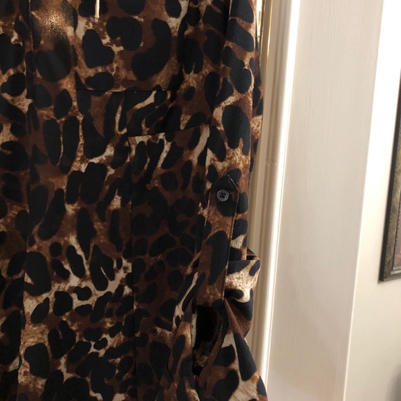 Beautiful Leopard print top - Picture 4 of 5